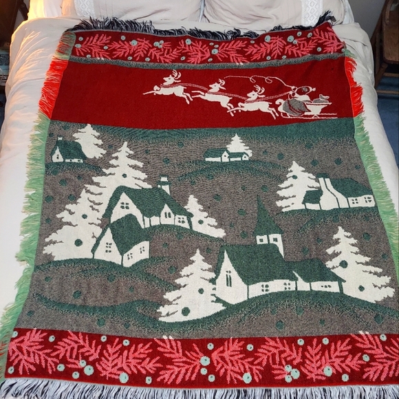 Reversible Vintage Woven Fringed Holiday Tapestry Sofa Blanket Throw - Picture 3 of 10